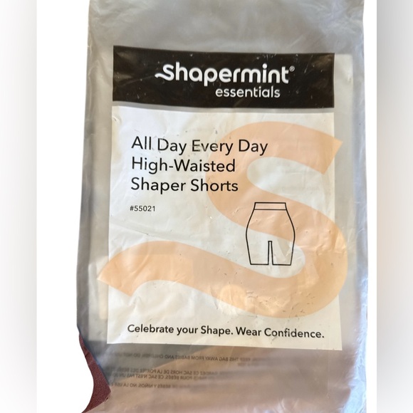 🆕 Shapermint all day everyday high-waisted shaper shorts - Picture 4 of 5